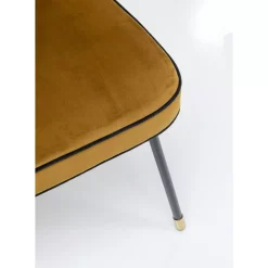Stuhl Irina